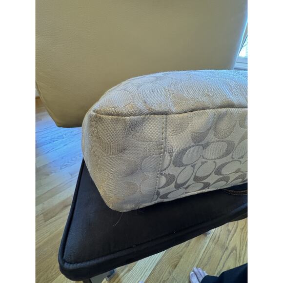 Coach Large Gold Metallic Signature Gallery Bag - Picture 10 of 16